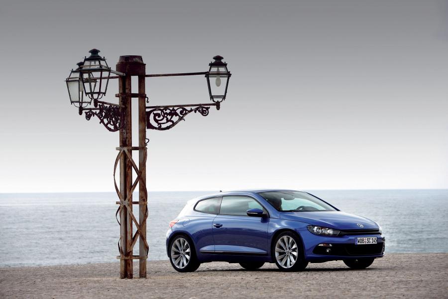  Volkswagen Scirocco 2008 года  (фото 12 из 143)